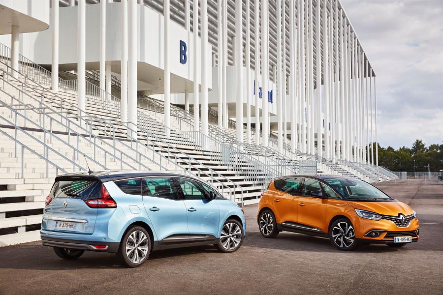  Renault Grand Scenic 2016 года  (фото 30 из 46)
